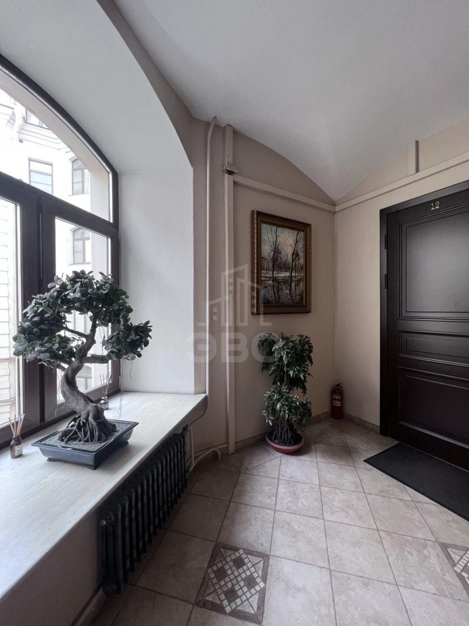 двухкомнатная квартира в Санкт-Петербурге по адресу: Конногвардейский б-р., 13