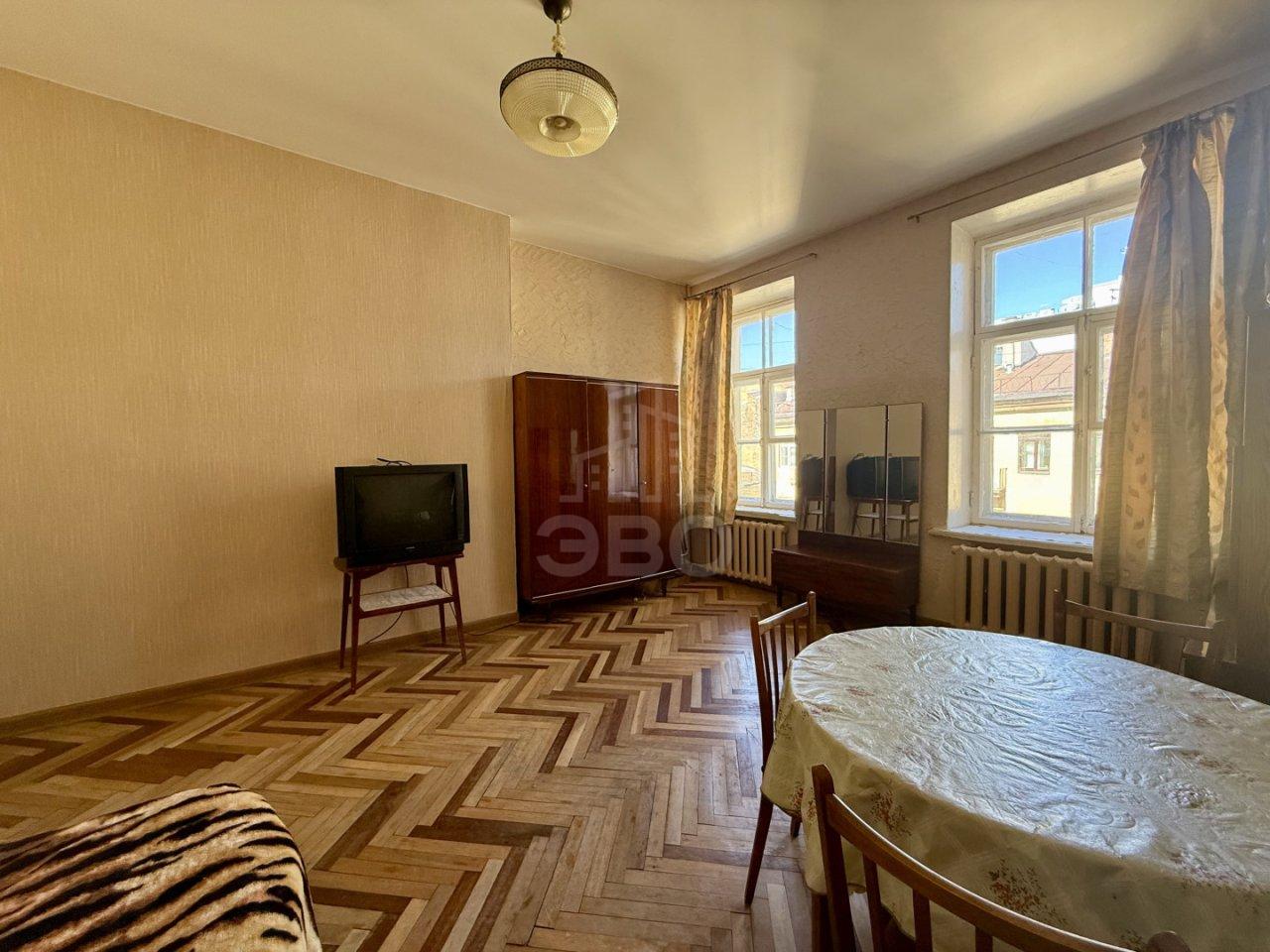 комната в Санкт-Петербурге по адресу: Жуковского ул., 18