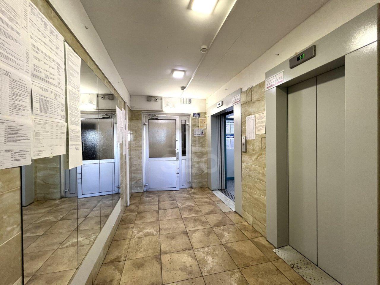 однокомнатная квартира в Санкт-Петербурге по адресу: Серебристый б-р., 38