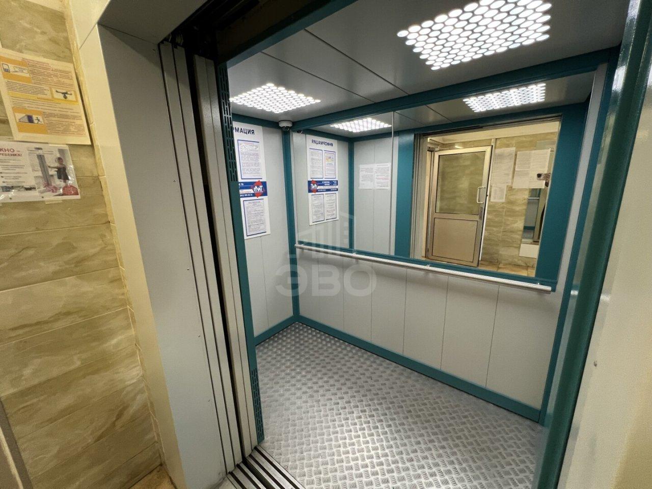 однокомнатная квартира в Санкт-Петербурге по адресу: Серебристый б-р., 38