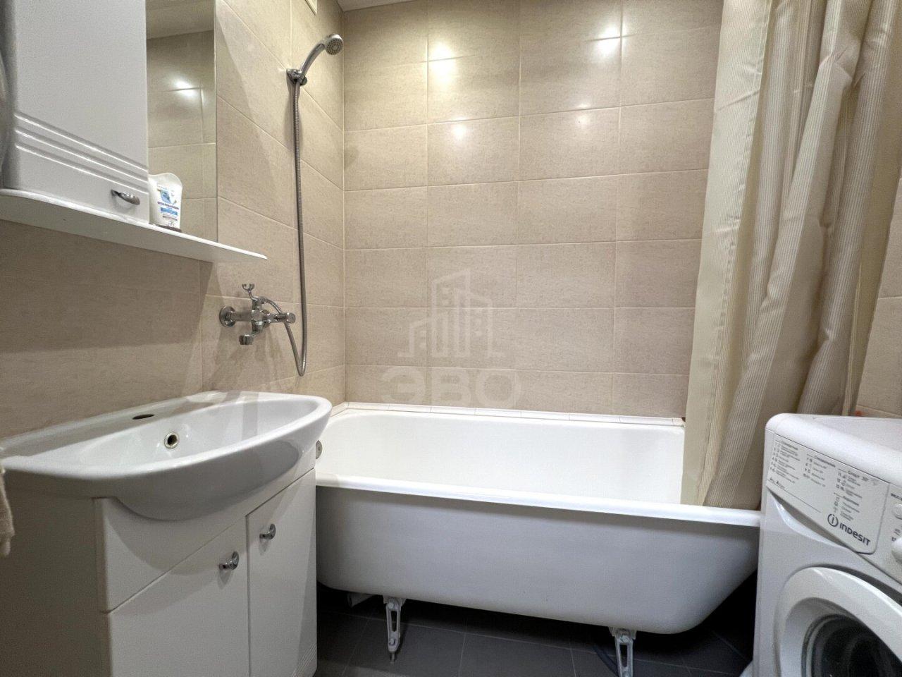 однокомнатная квартира в Санкт-Петербурге по адресу: Серебристый б-р., 38