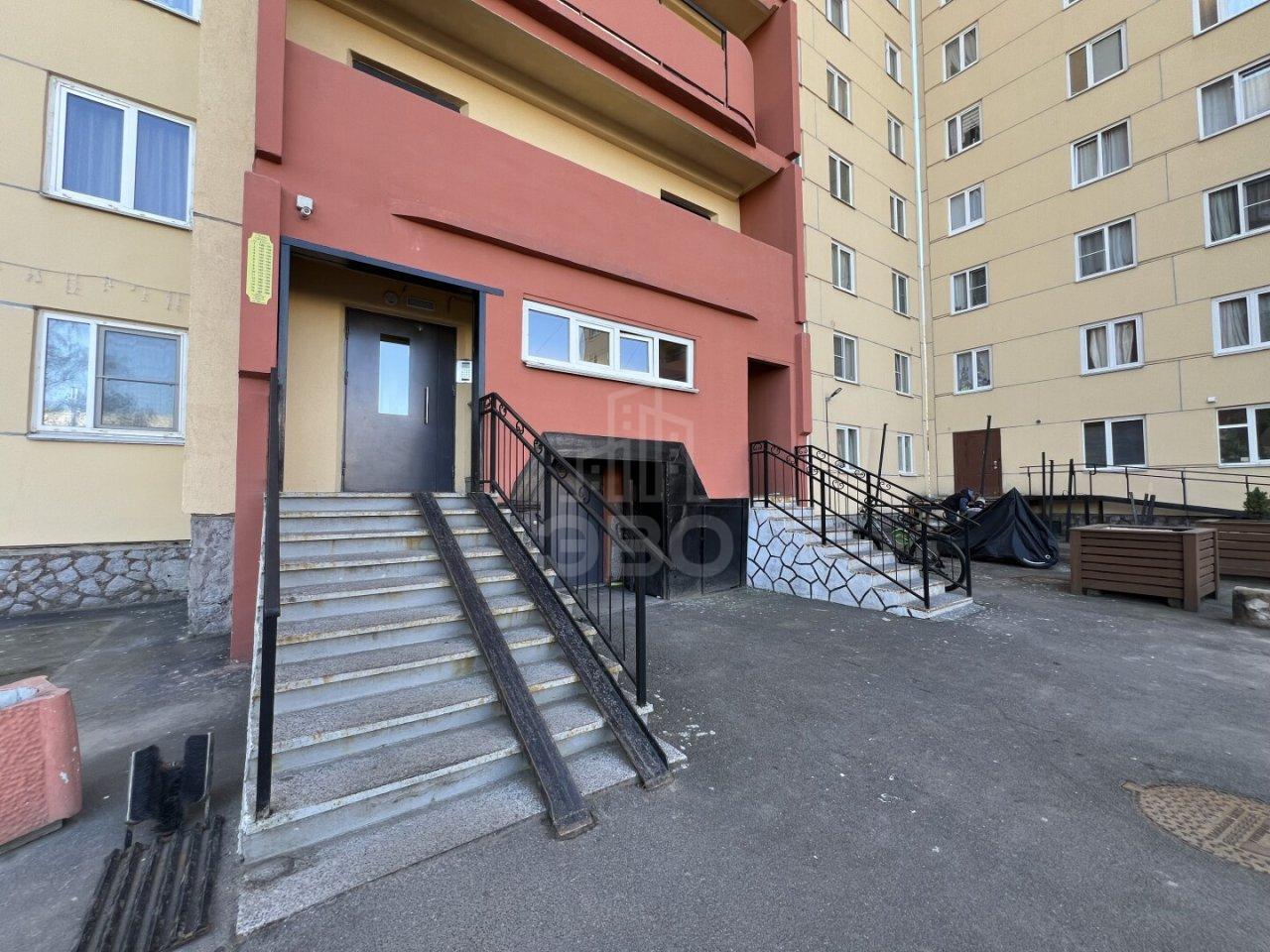 однокомнатная квартира в Санкт-Петербурге по адресу: Серебристый б-р., 38