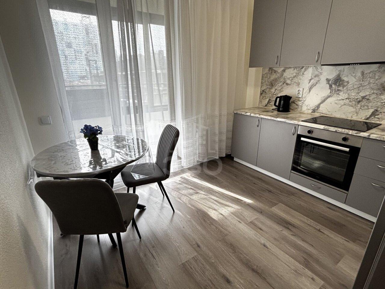 однокомнатная квартира в Санкт-Петербурге по адресу: Плесецкая ул., 24, строение 1