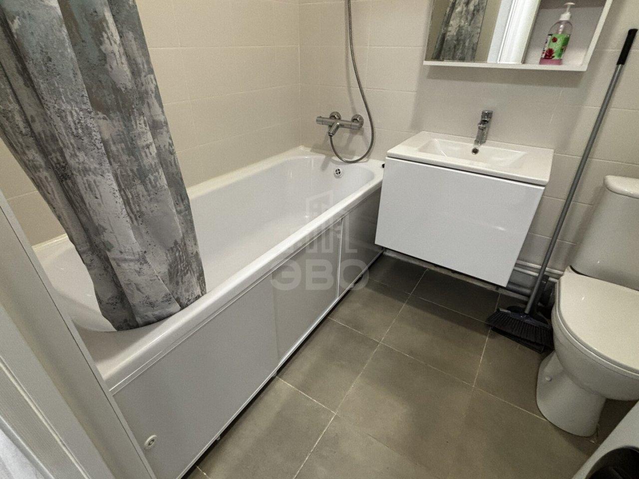 однокомнатная квартира в Санкт-Петербурге по адресу: Плесецкая ул., 24, строение 1