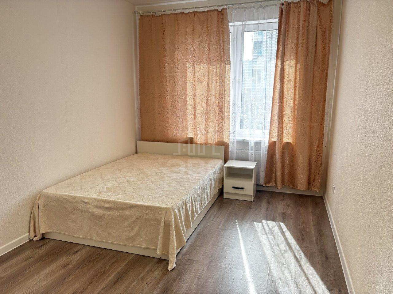 однокомнатная квартира в Санкт-Петербурге по адресу: Плесецкая ул., 24, строение 1