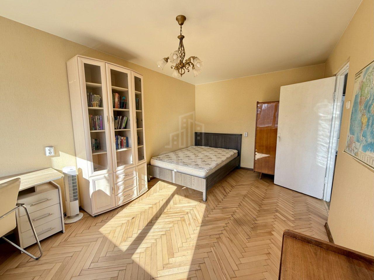 однокомнатная квартира в Санкт-Петербурге по адресу: Славы проспект, 35, к 1, литера А