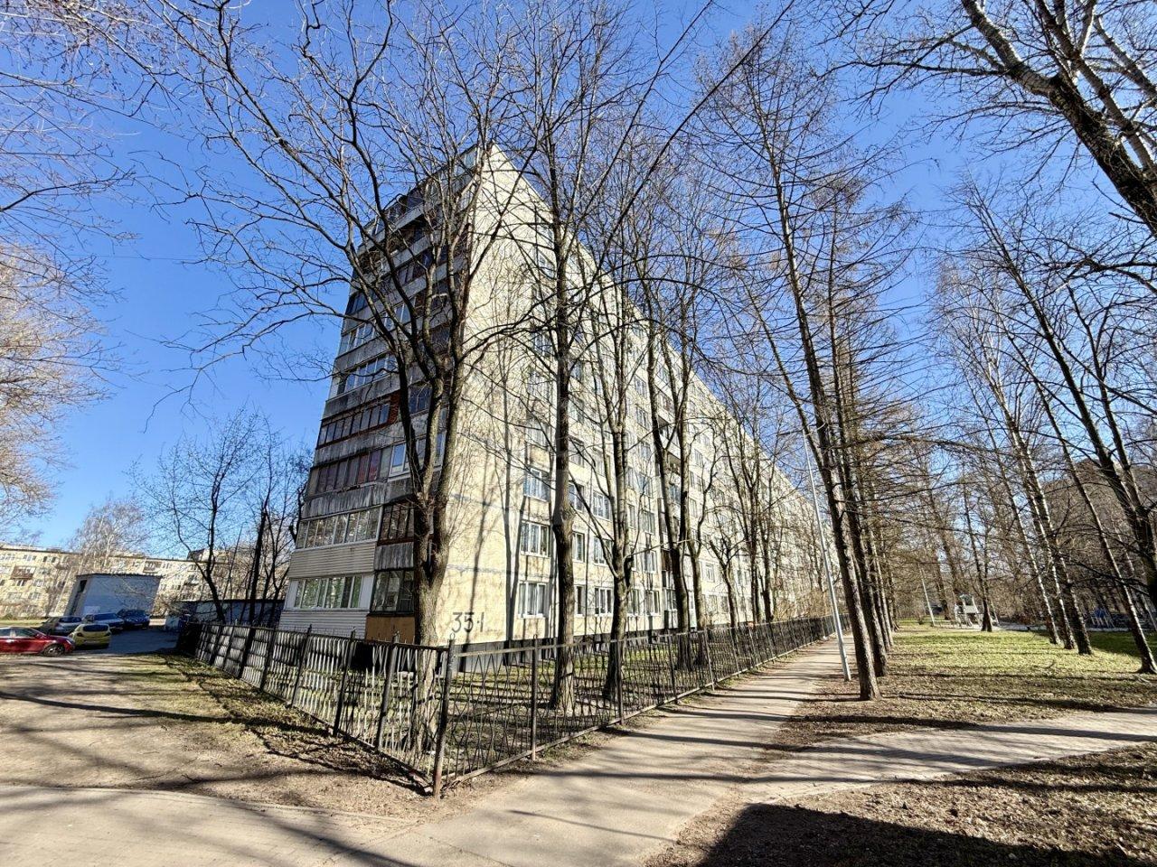 однокомнатная квартира в Санкт-Петербурге по адресу: Славы проспект, 35, к 1, литера А