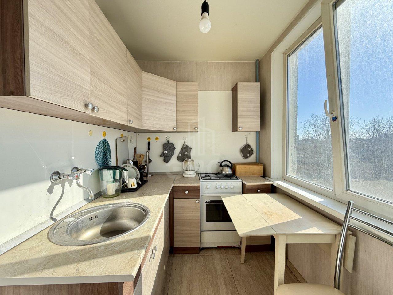 однокомнатная квартира в Санкт-Петербурге по адресу: Славы проспект, 35, к 1, литера А