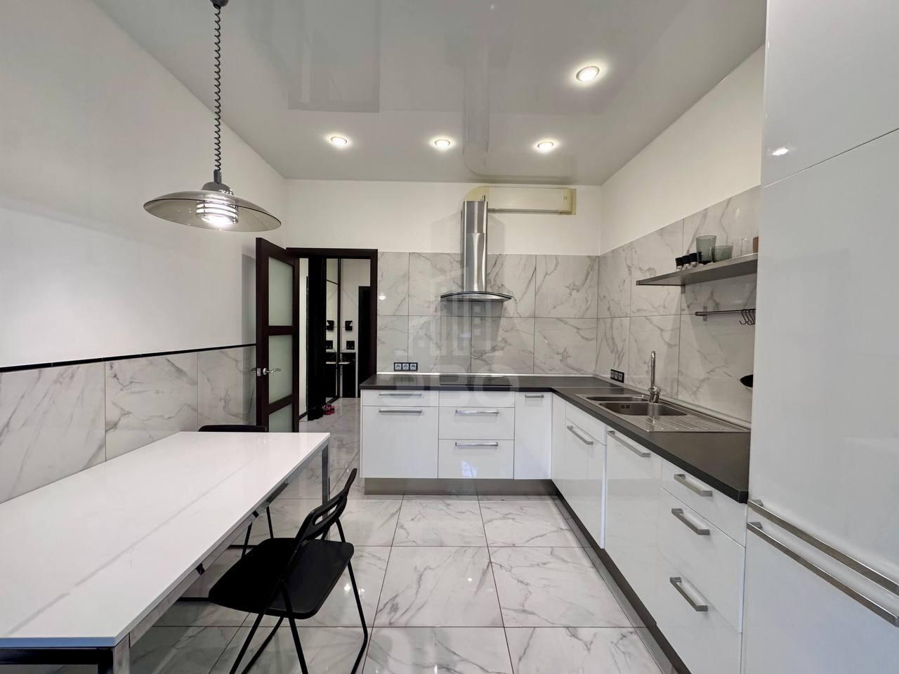 однокомнатная квартира в Санкт-Петербурге по адресу: Петергофское ш., 45