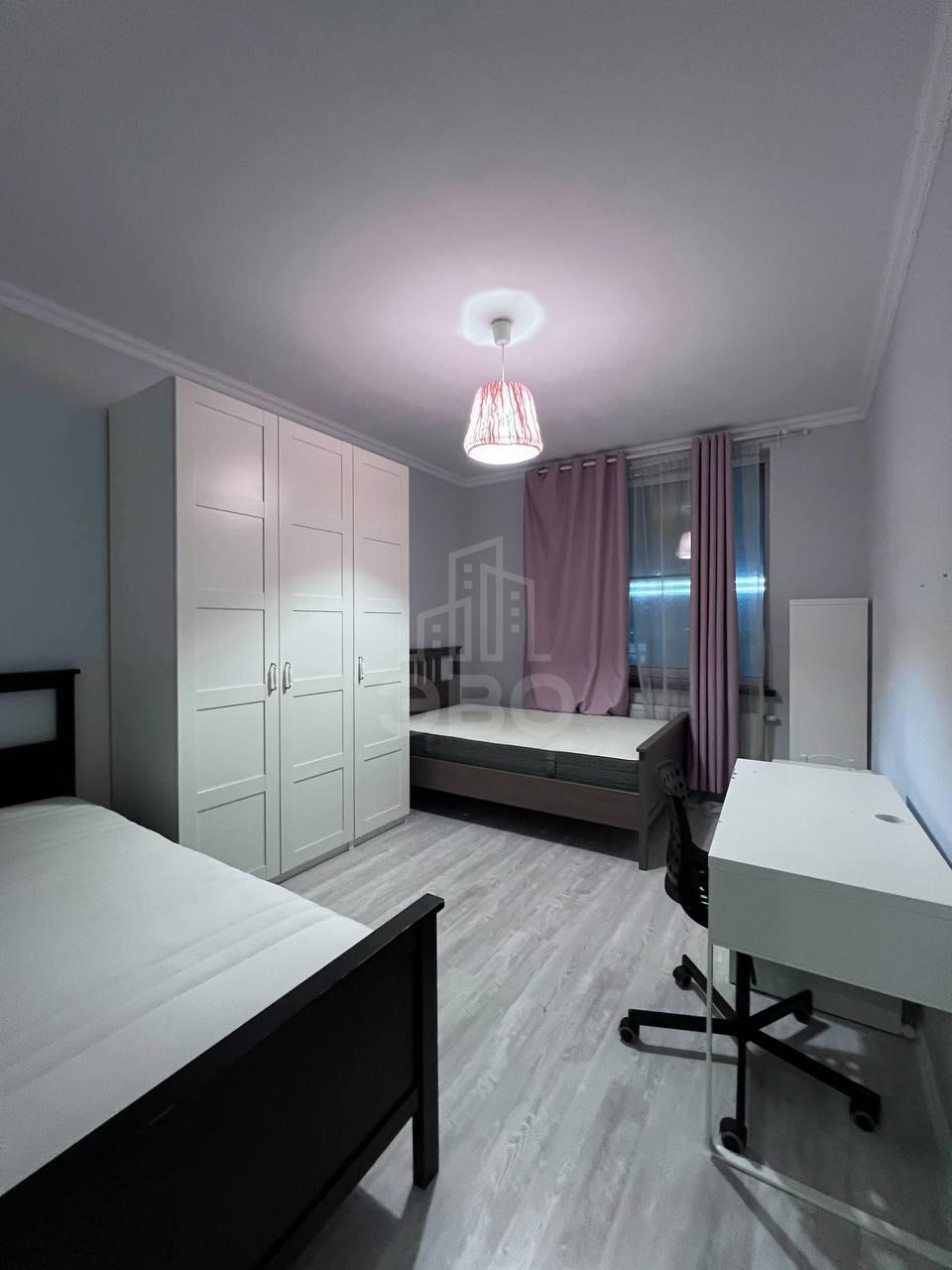 трехкомнатная квартира в Санкт-Петербурге по адресу: Лыжный пер., 4