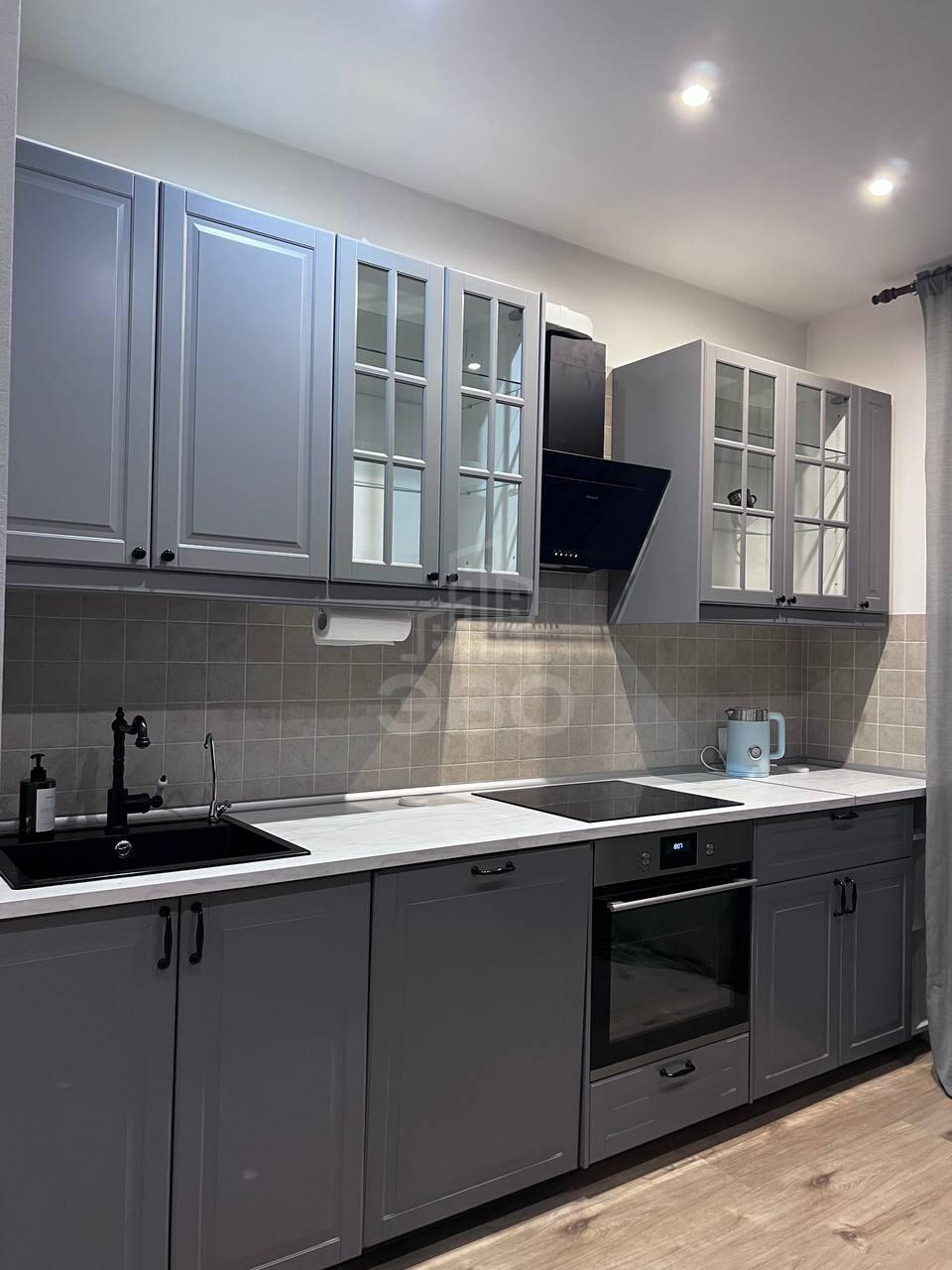 трехкомнатная квартира в Санкт-Петербурге по адресу: Лыжный пер., 4