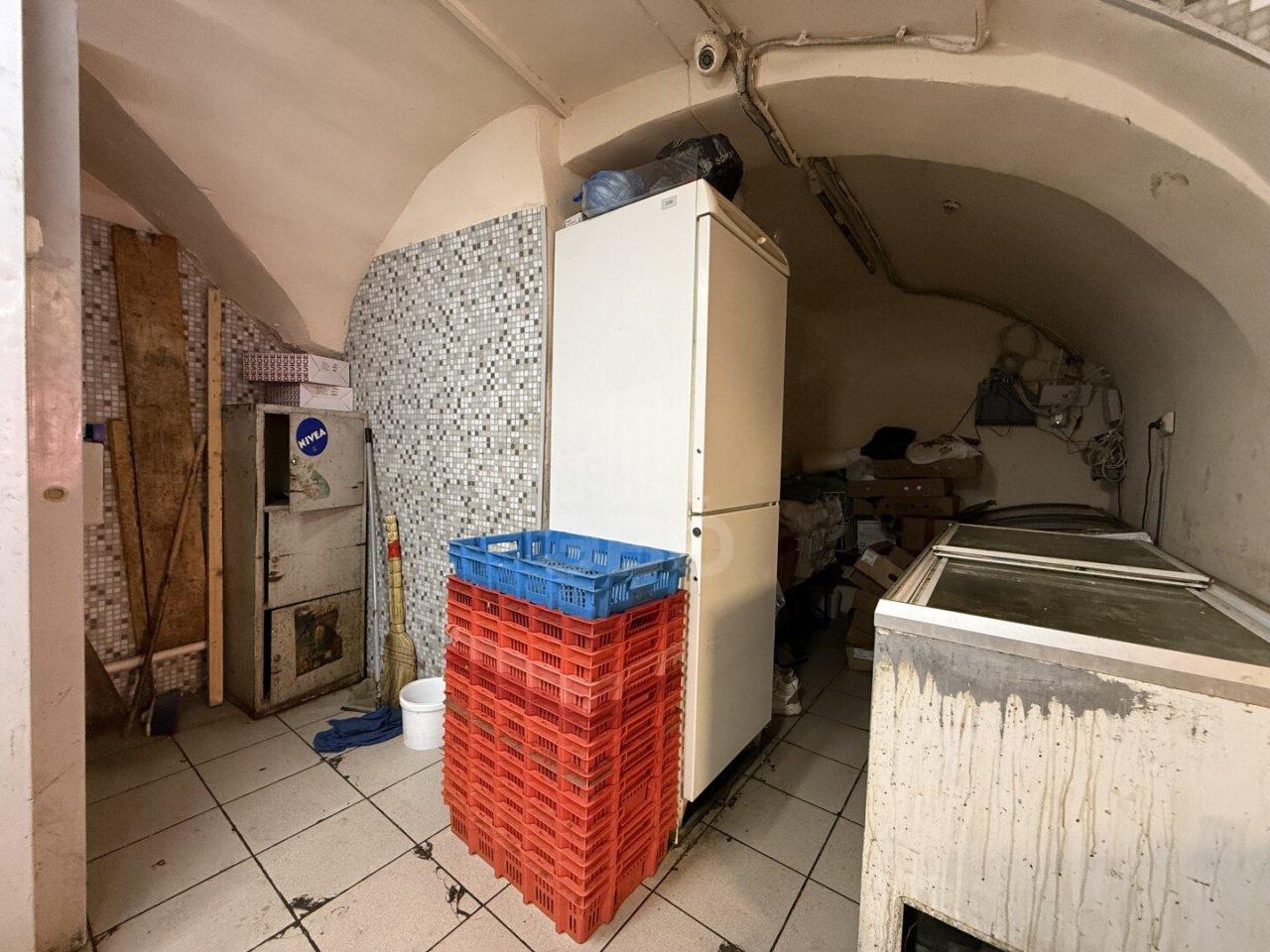 коммерция в Санкт-Петербурге по адресу: Декабристов ул., 9, литера А