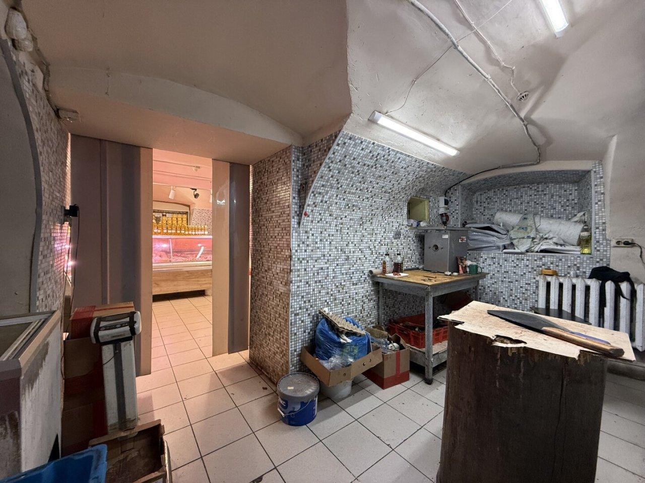 коммерция в Санкт-Петербурге по адресу: Декабристов ул., 9, литера А