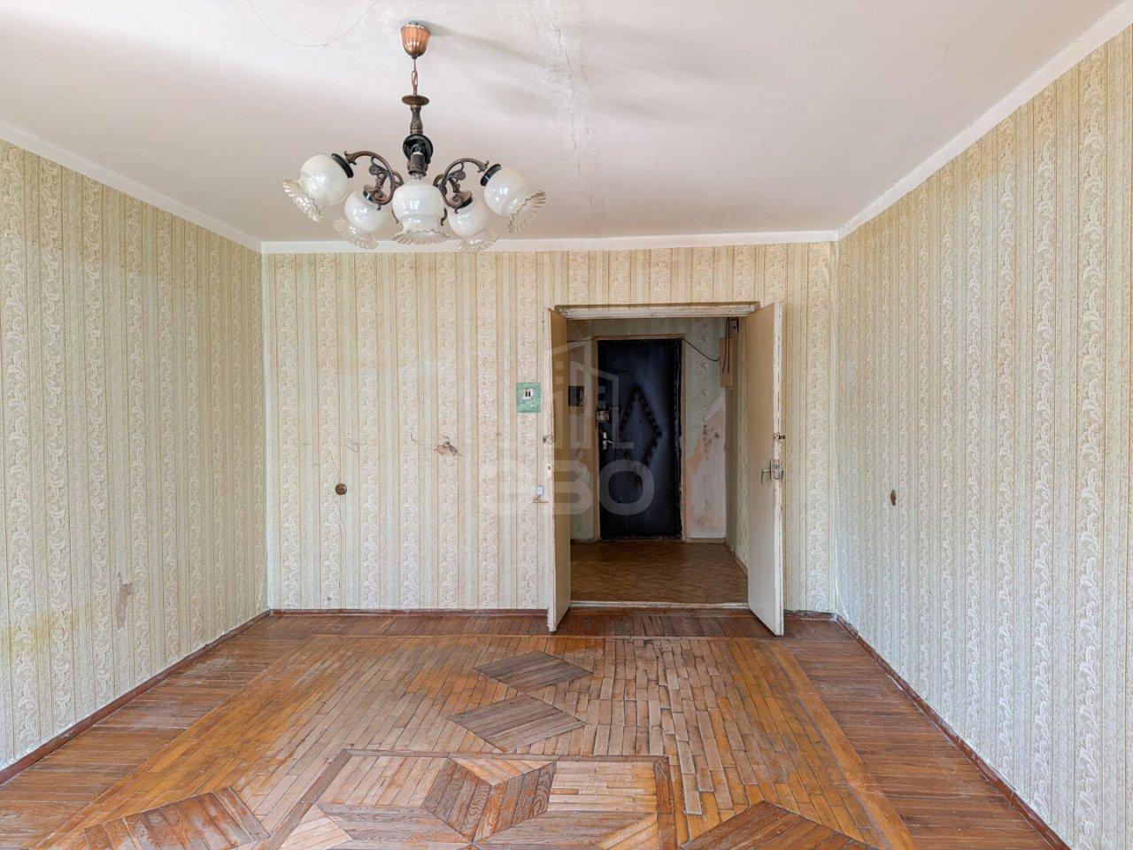 трехкомнатная квартира в Санкт-Петербурге по адресу: Стойкости ул., 15