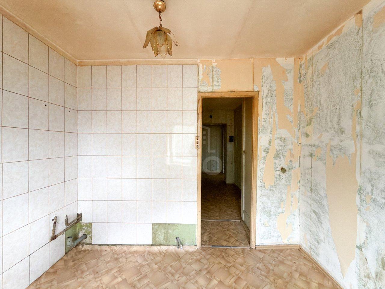 трехкомнатная квартира в Санкт-Петербурге по адресу: Стойкости ул., 15