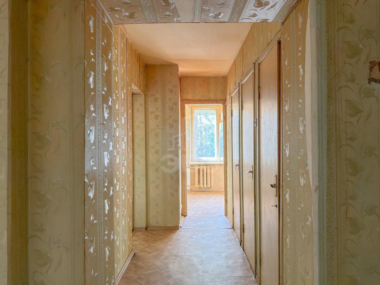 трехкомнатная квартира в Санкт-Петербурге по адресу: Стойкости ул., 15