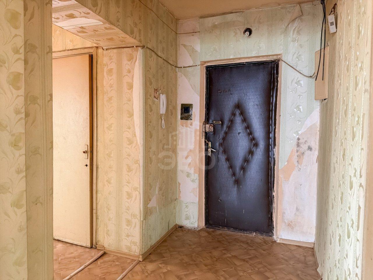 трехкомнатная квартира в Санкт-Петербурге по адресу: Стойкости ул., 15