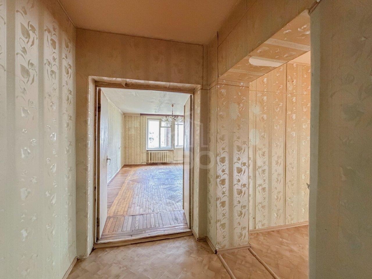 трехкомнатная квартира в Санкт-Петербурге по адресу: Стойкости ул., 15