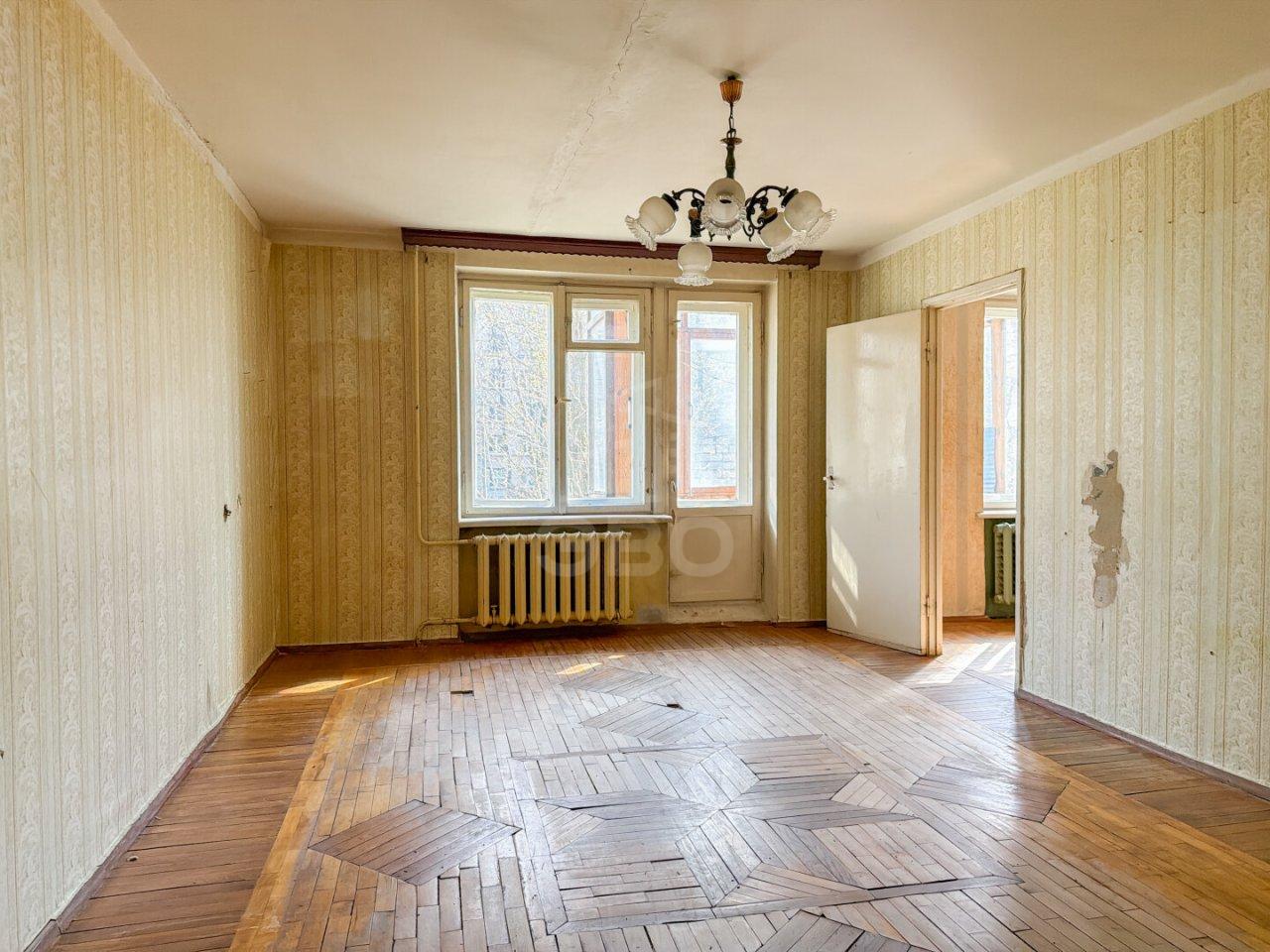 трехкомнатная квартира в Санкт-Петербурге по адресу: Стойкости ул., 15