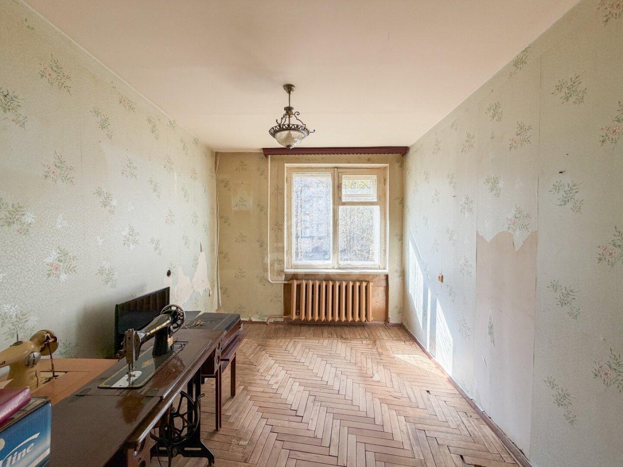 трехкомнатная квартира в Санкт-Петербурге по адресу: Стойкости ул., 15