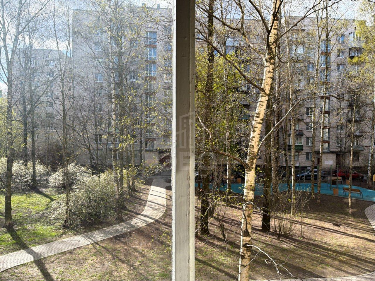 трехкомнатная квартира в Санкт-Петербурге по адресу: Стойкости ул., 15