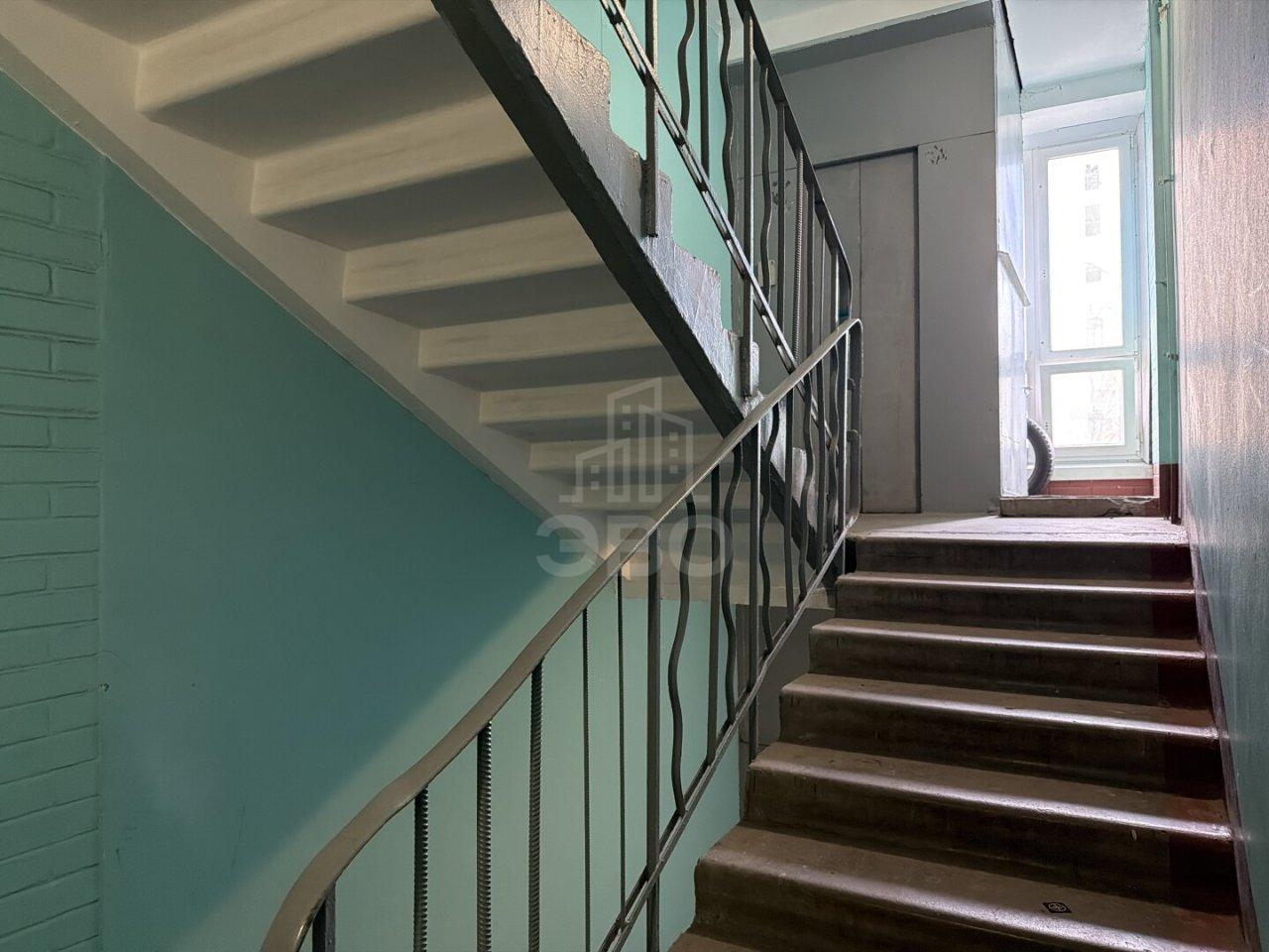 трехкомнатная квартира в Санкт-Петербурге по адресу: Стойкости ул., 15