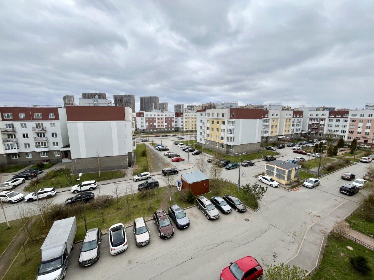 однокомнатная квартира в Санкт-Петербурге по адресу: Юнтоловский проспект, 49, к 7