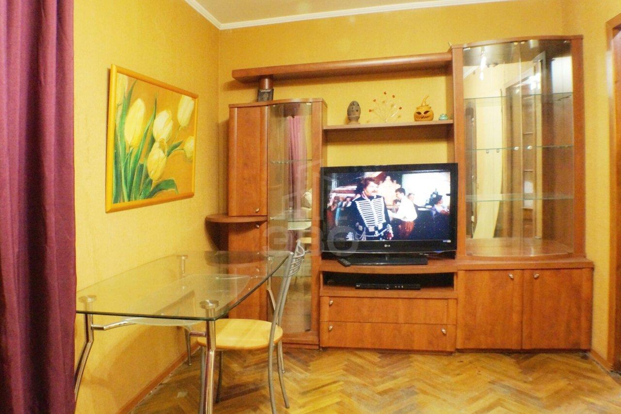 четырехкомнатная квартира в Санкт-Петербурге по адресу: Ленинский проспект, 129, к 4