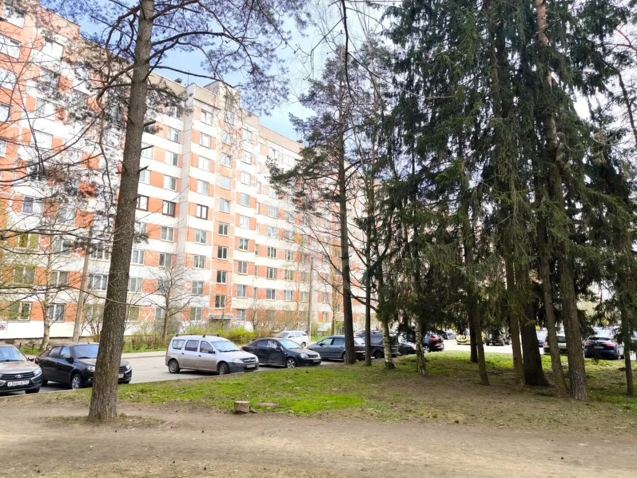 трехкомнатная квартира в Ленинградской области по адресу: Молодцова ул., 3
