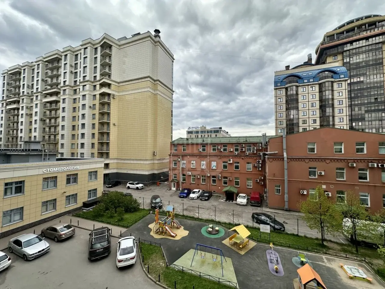 однокомнатная квартира в Санкт-Петербурге по адресу: Смоленская ул., 9, к 3