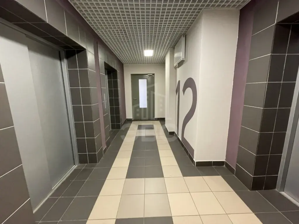 трехкомнатная квартира в Санкт-Петербурге по адресу: Богословская ул., 4, к 1, строение 1