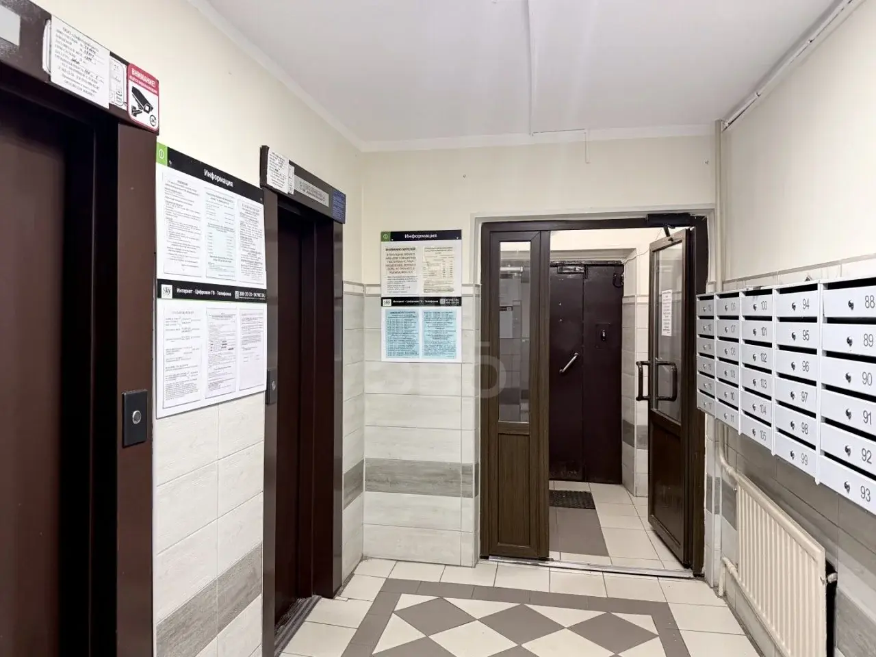трехкомнатная квартира в Санкт-Петербурге по адресу: Афанасьевская ул., 6, к 1