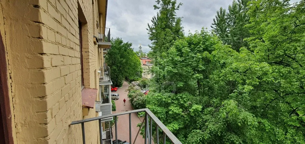 двухкомнатная квартира в Санкт-Петербурге по адресу: Таврическая ул., 2, к г