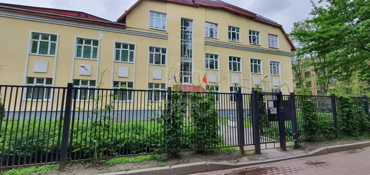 двухкомнатная квартира в Санкт-Петербурге по адресу: Таврическая ул., 2, к г
