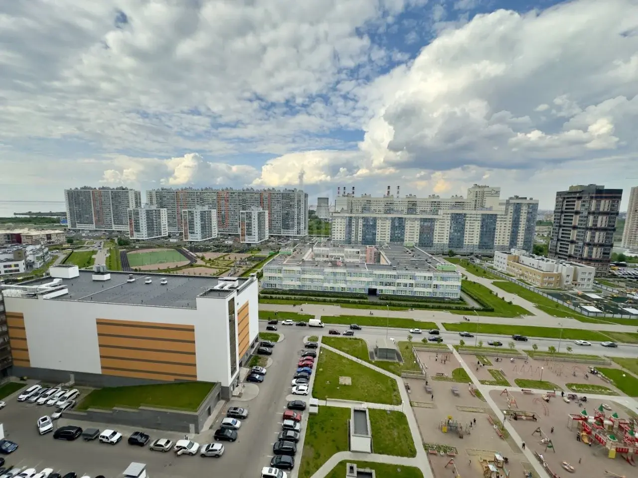 трехкомнатная квартира в Санкт-Петербурге по адресу: Ленинский проспект, 68, строение 1