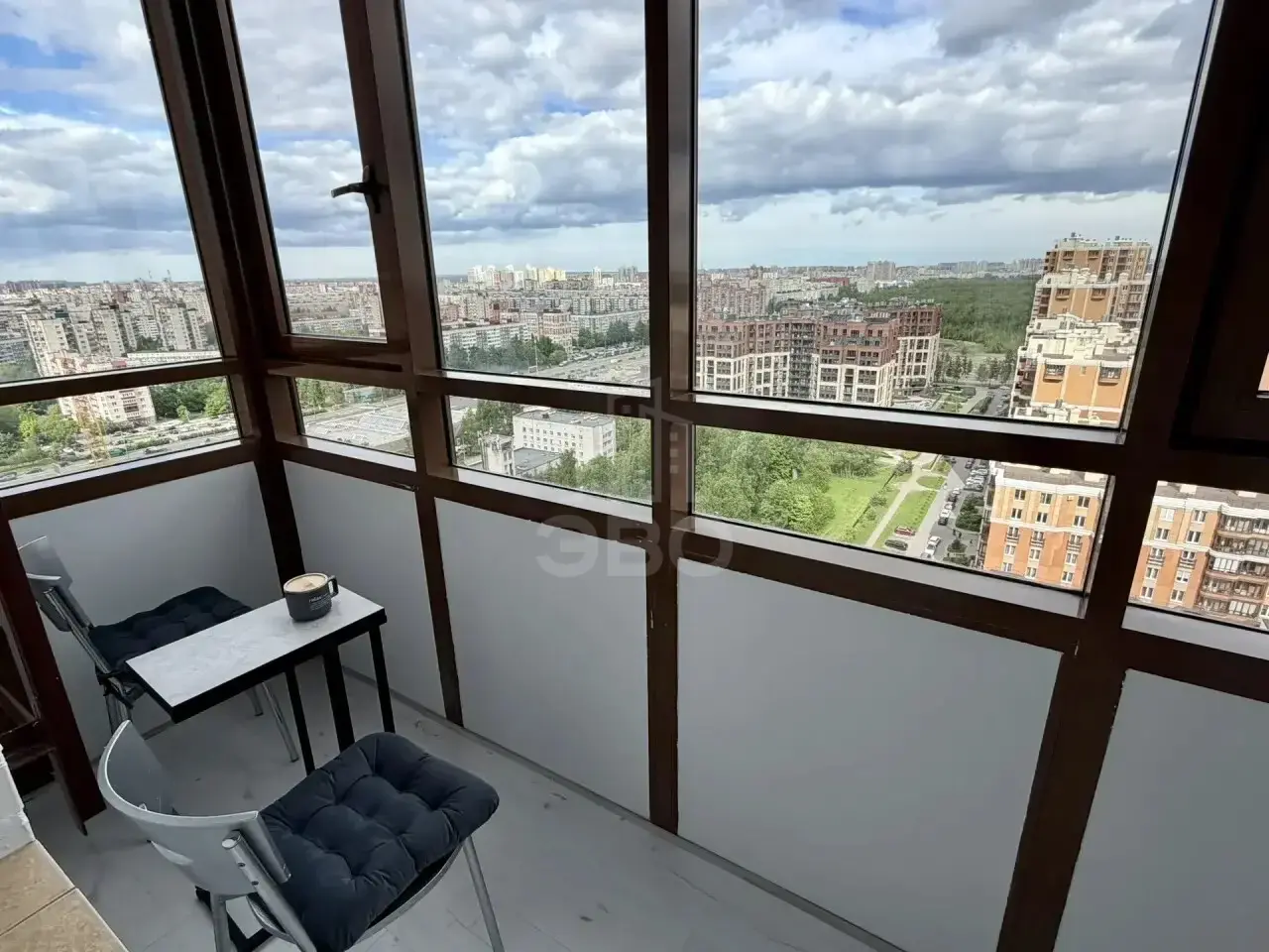 однокомнатная квартира в Санкт-Петербурге по адресу: Есенина ул., 1, к 2