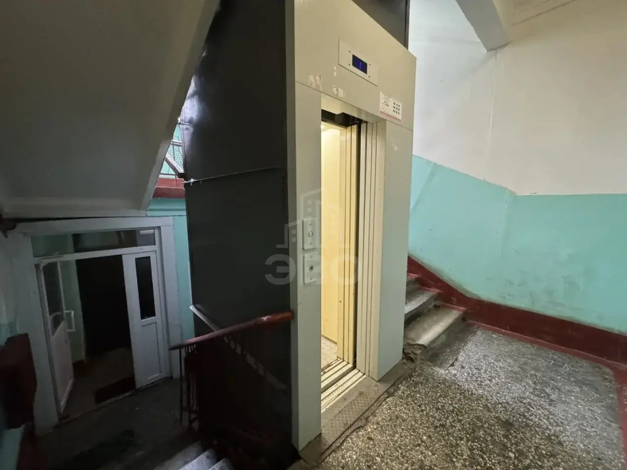 двухкомнатная квартира в Санкт-Петербурге по адресу: Красных Зорь б-р., 7