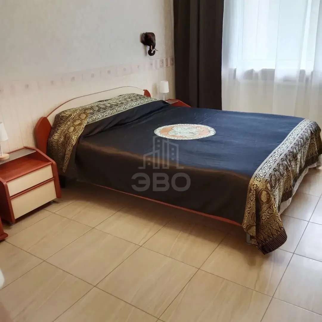 трехкомнатная квартира в Санкт-Петербурге по адресу: Яхтенная ул., 4, к 4