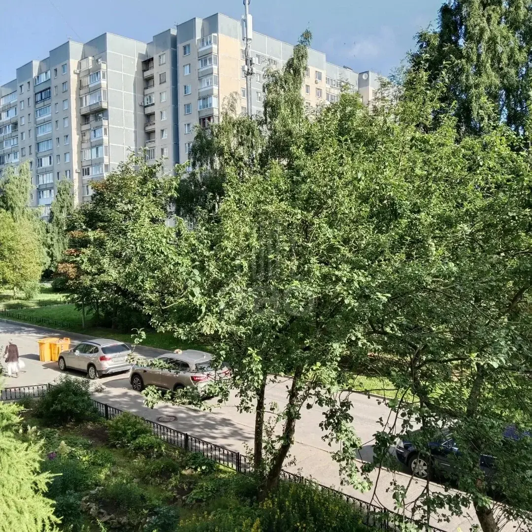 трехкомнатная квартира в Санкт-Петербурге по адресу: Яхтенная ул., 4, к 4