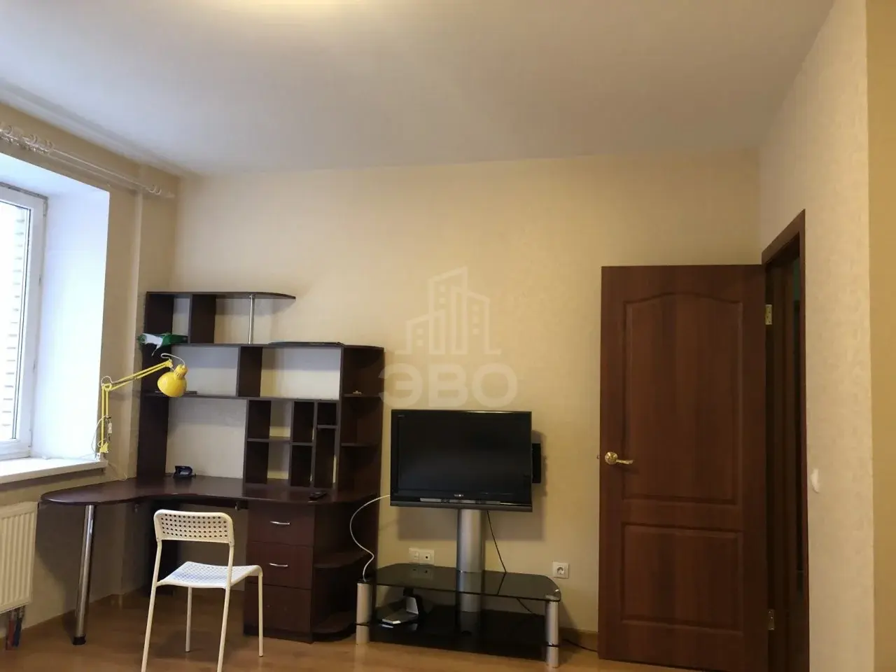 двухкомнатная квартира в Ленинградской области по адресу: Областная ул., 1