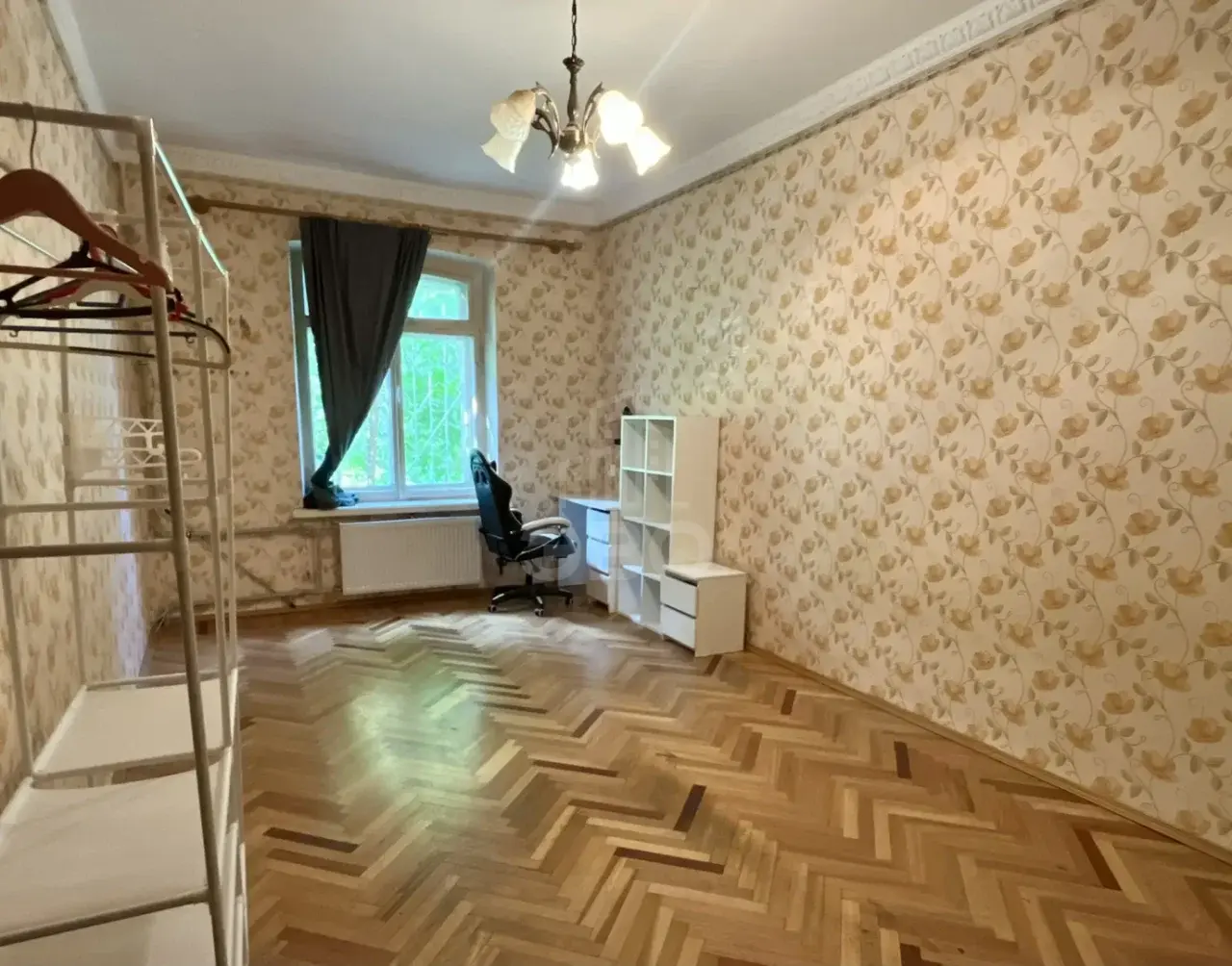 четырехкомнатная квартира в Санкт-Петербурге по адресу: Карташихина ул., 21