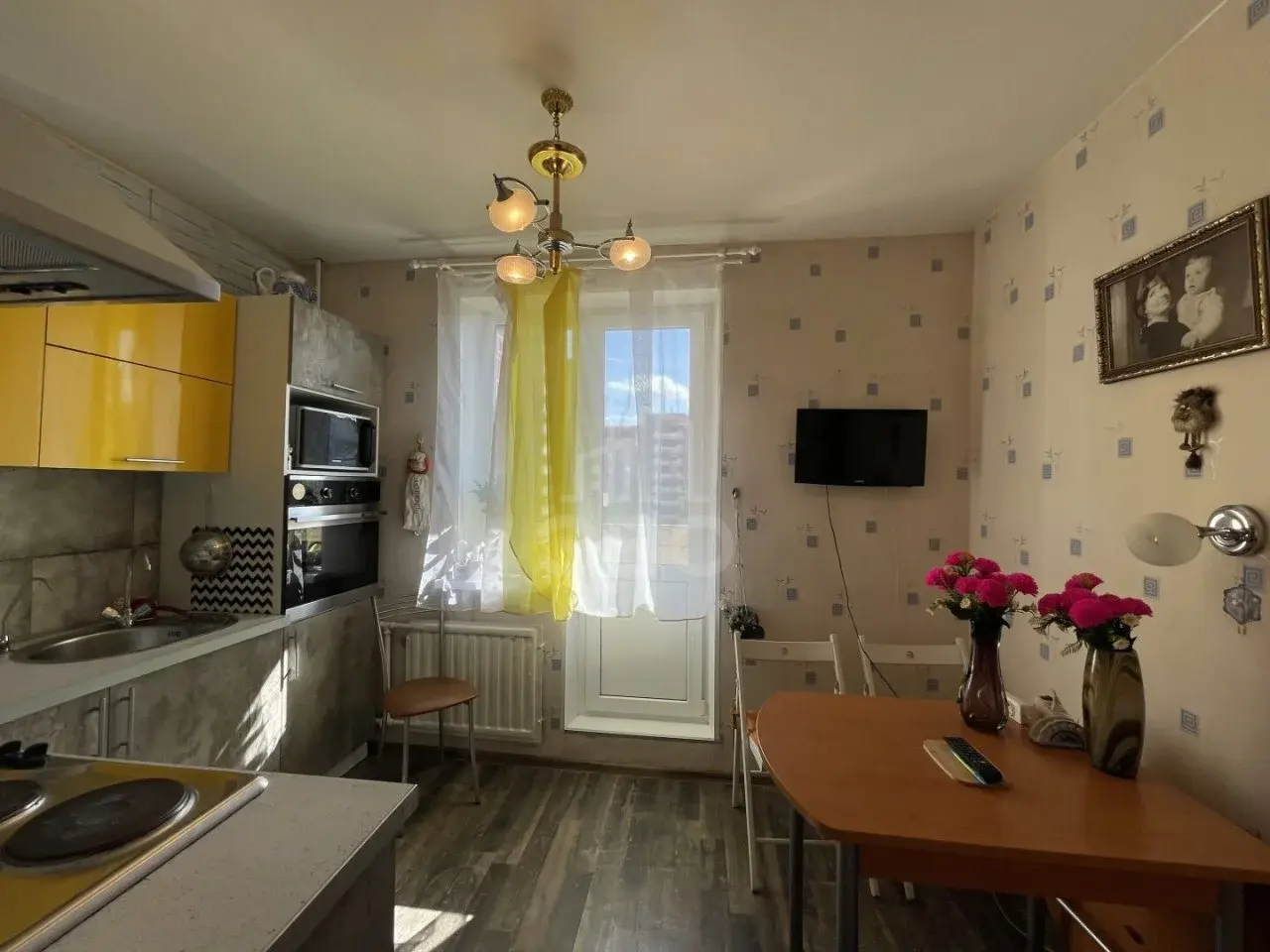 однокомнатная квартира в Санкт-Петербурге по адресу: Камышовая ул., 46