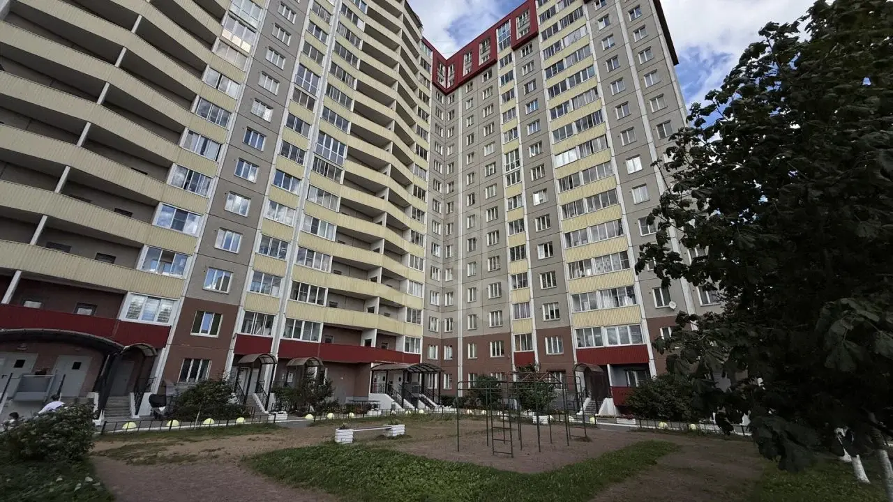однокомнатная квартира в Санкт-Петербурге по адресу: Большевиков проспект, 38, к 5, литера а
