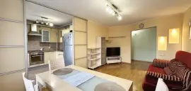 трехкомнатная квартира в Санкт-Петербурге по адресу: Просвещения проспект, 41