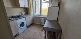 трехкомнатная квартира в Санкт-Петербурге по адресу: Звёздная ул., 4