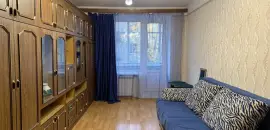 трехкомнатная квартира в Санкт-Петербурге по адресу: Крыленко ул., 13, к 1