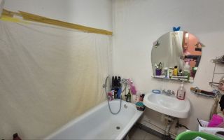 однокомнатная квартира в Санкт-Петербурге по адресу: Коммунаров ул., 190