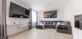 трехкомнатная квартира в Санкт-Петербурге по адресу: Днепропетровская ул., 37