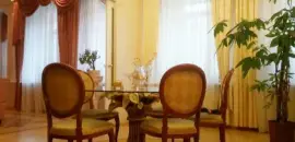 многокомнатная квартира в Санкт-Петербурге по адресу: Суворовский пр-кт., 40