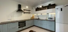 трехкомнатная квартира в Санкт-Петербурге по адресу: Богословская ул., 4, к 1, строение 1